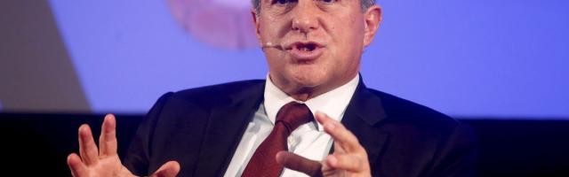 开云APP-拉波尔塔：不接受欧足联处罚 梅西续约前景良好