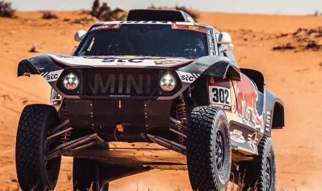 开云体育官网-达喀尔SS7：彼得汉塞尔领跑汽车组 韩魏赛段第14