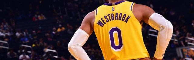 开云入口-湖人交易谈判受阻 付出两个首轮才能送走韦少